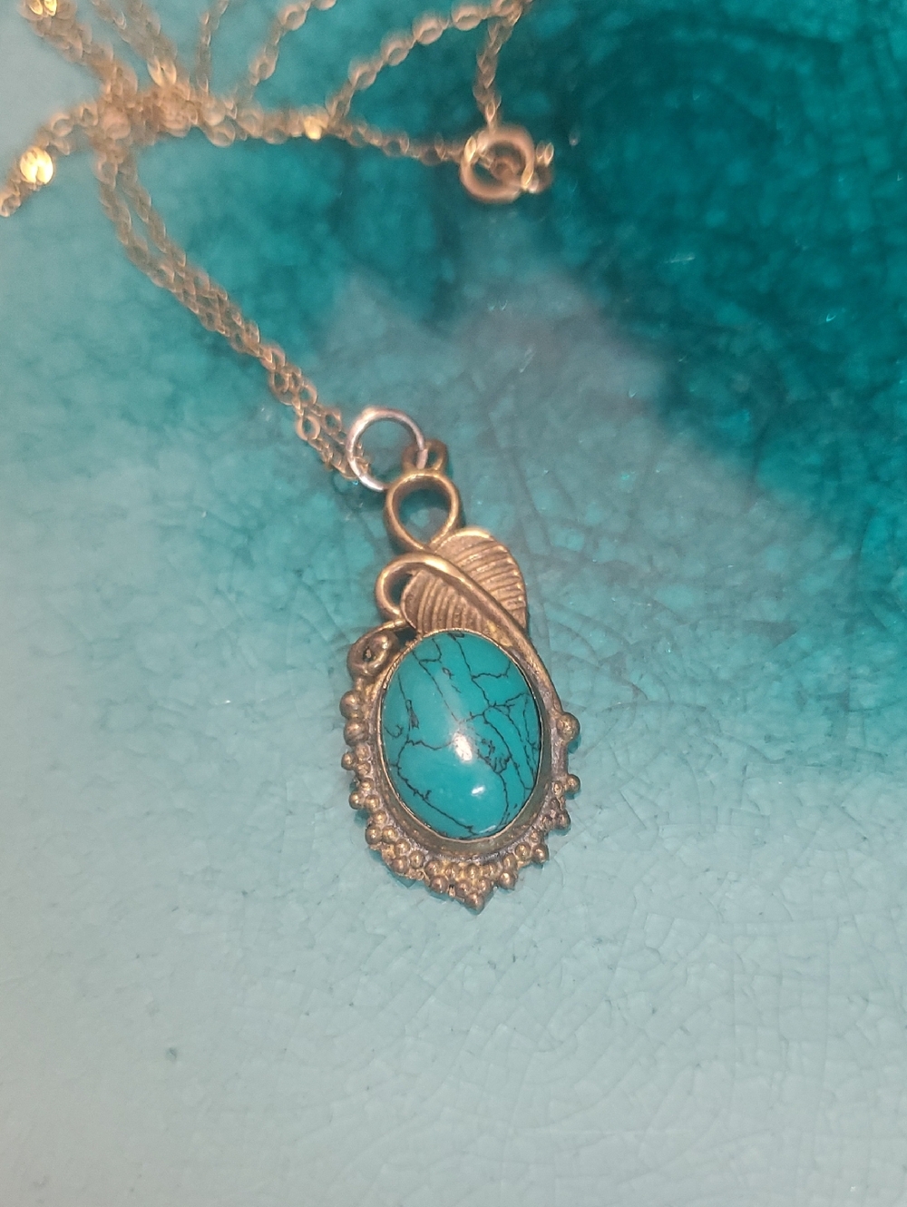 Turquoise Stone Pendant Necklace - Gold Tone - D